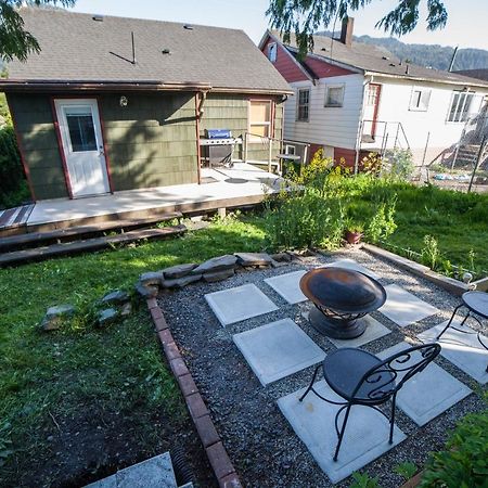 Huckleberry Cottage Prince Rupert Exterior photo