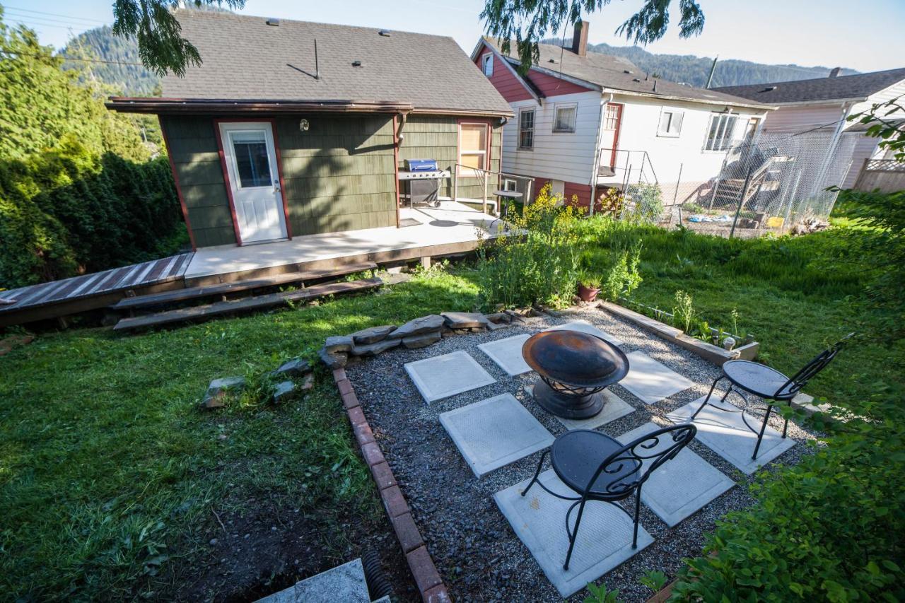 Huckleberry Cottage Prince Rupert Exterior photo